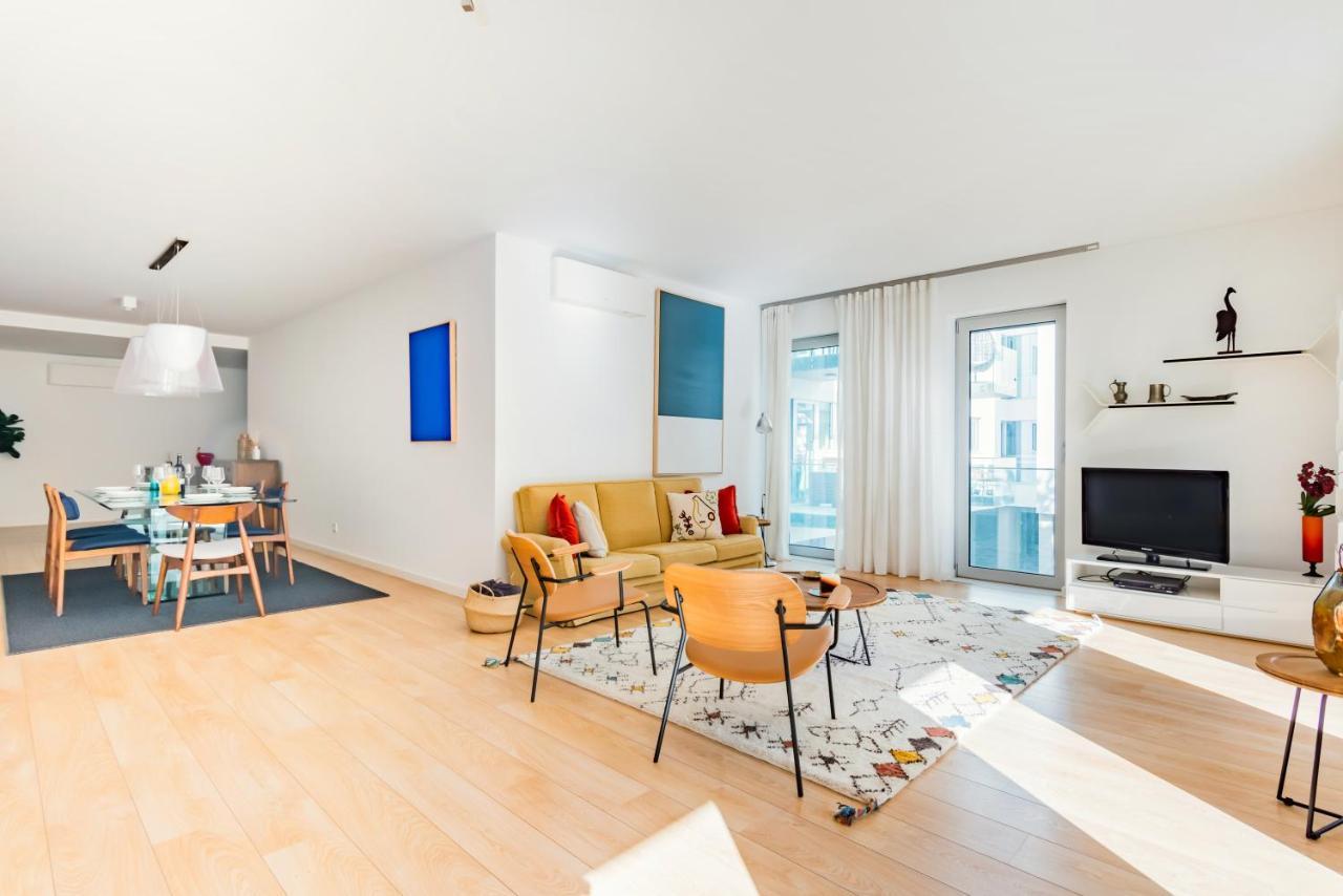 Ferienwohnung Oeiras Elegant Retreat With Pool Exterior foto