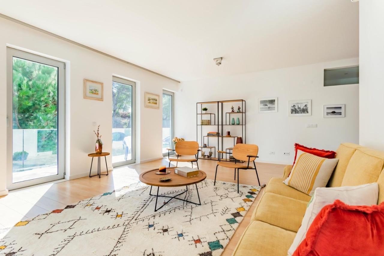 Ferienwohnung Oeiras Elegant Retreat With Pool Exterior foto