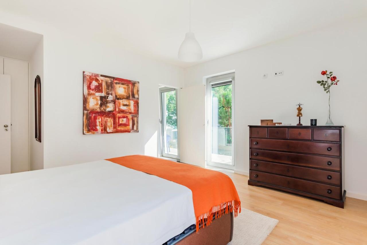Ferienwohnung Oeiras Elegant Retreat With Pool Exterior foto